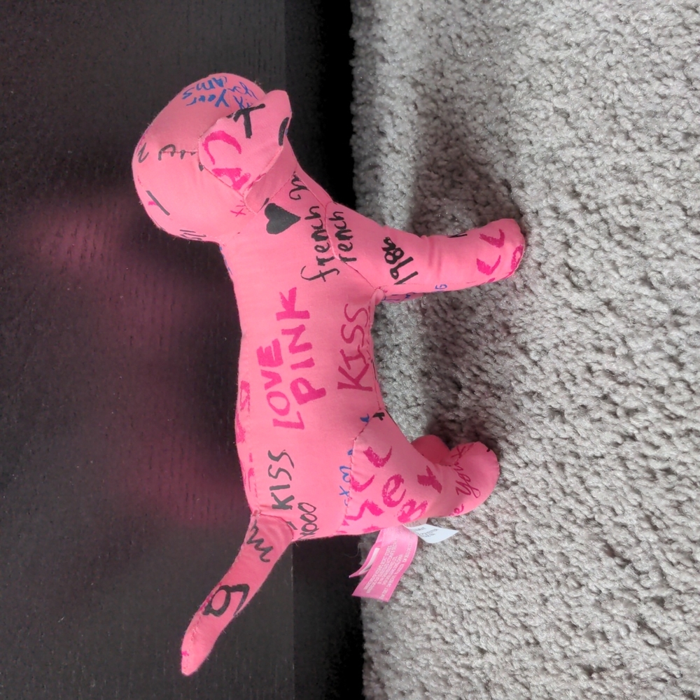 VS pink puppy, vs pink dog